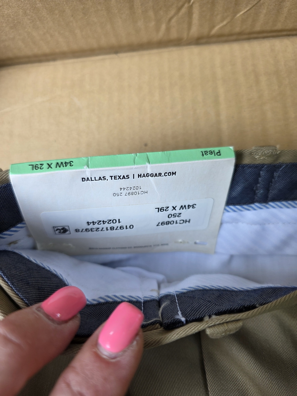 Haggar Men’s Khaki/Tan pants